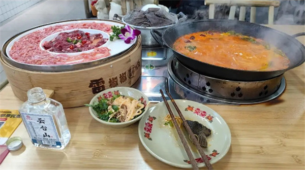 雷椒椒火锅加盟